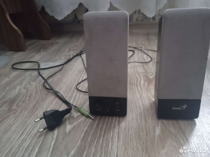 Компьютерные колонки genius