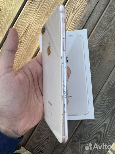 iPhone 8 Plus, 64 ГБ