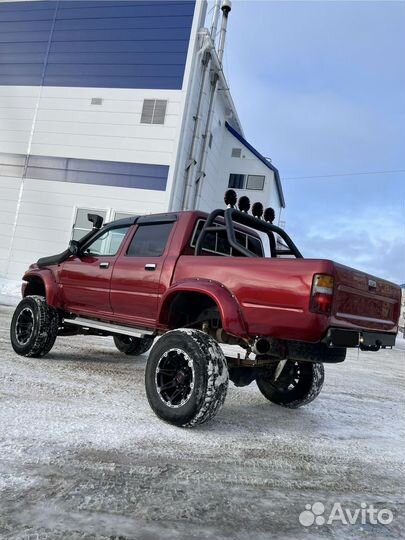 Toyota Hilux 2.8 МТ, 1991, 211 000 км