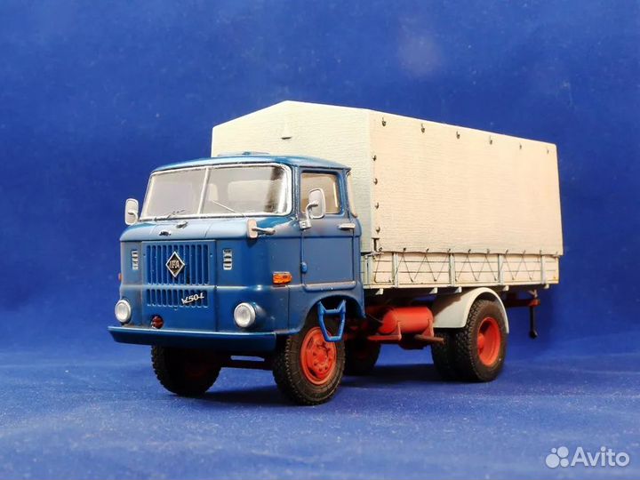 Модель автомобиля IFA W50L 1:43