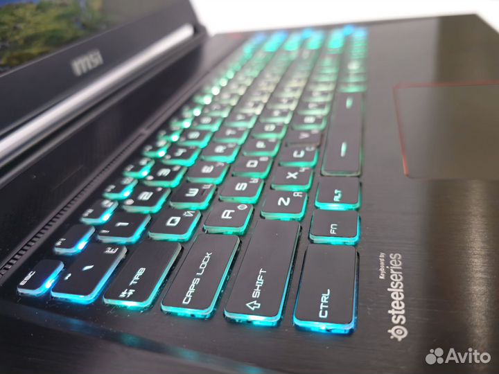 Игровой ноутбук MSI 17.3 120Гц/i7/GTX1060/HDD+SSD