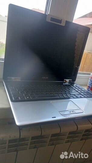 Ноутбук asus