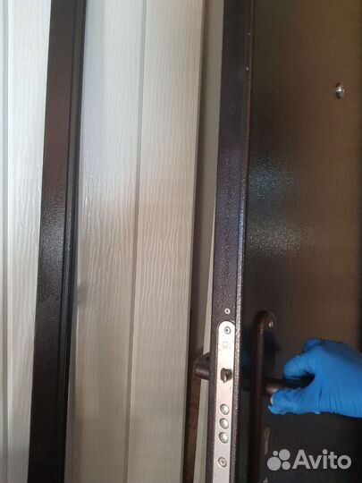 Дверь входная металлическая уличная