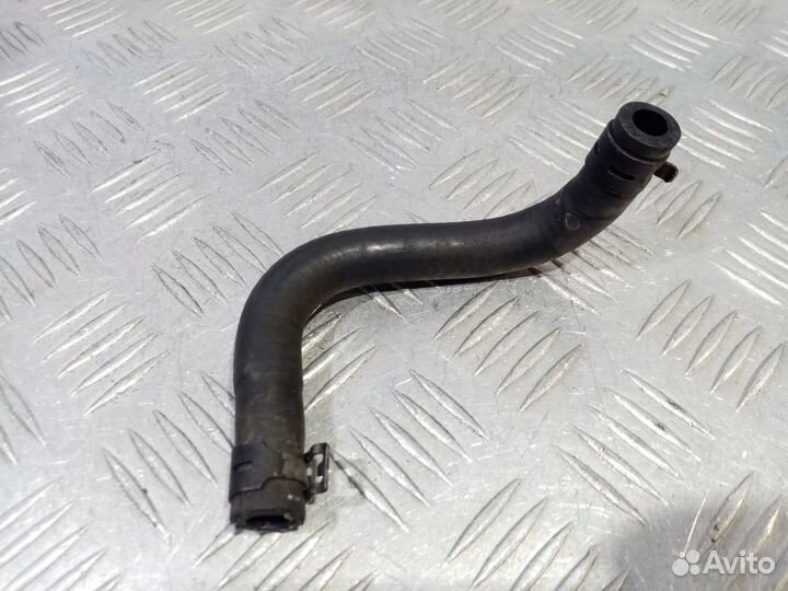 Б/У Патрубок системы охлаждения VAG#002