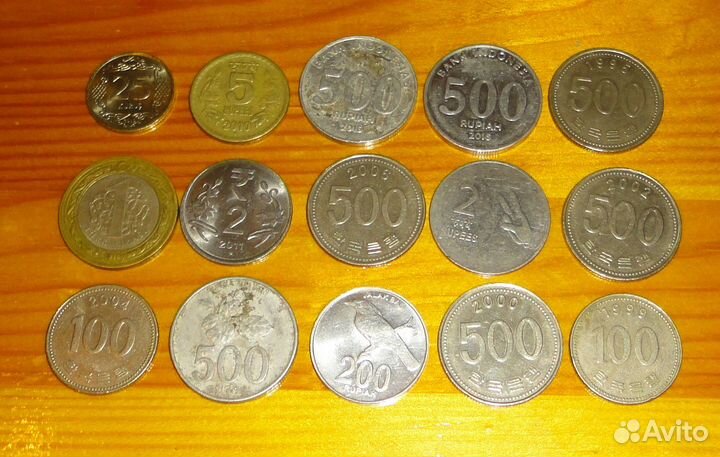 Монеты из разных стран мира, 26 штук