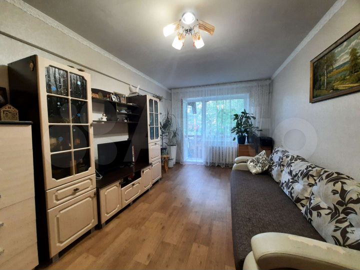3-к. квартира, 57 м², 2/5 эт.