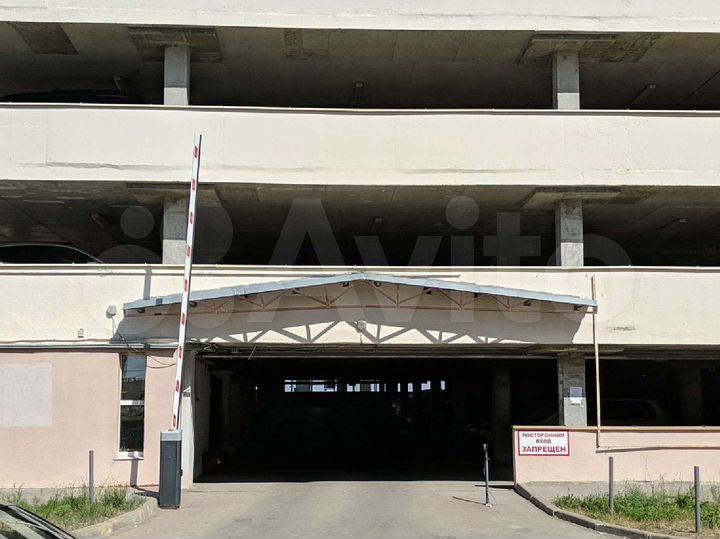 Машиноместо, 14 м²