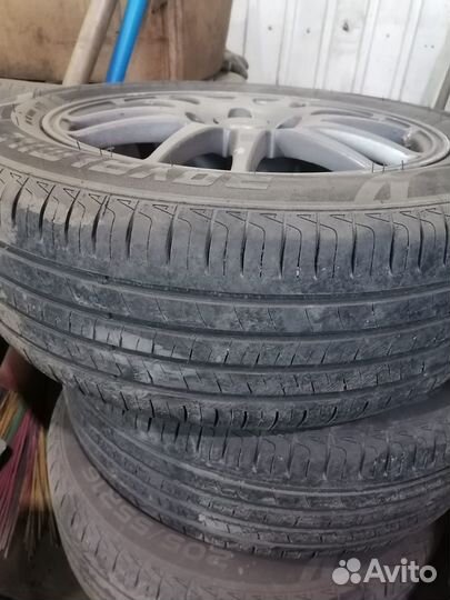 Royal Black Royal Van 205/55 R16 200T