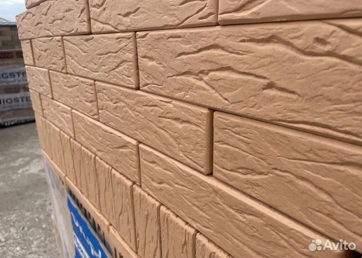 Кирпич лицевой пустотелый