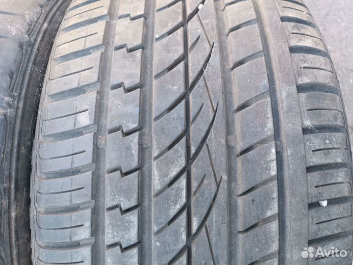 Continental CrossContact UHP 295/40 R21 200ZR
