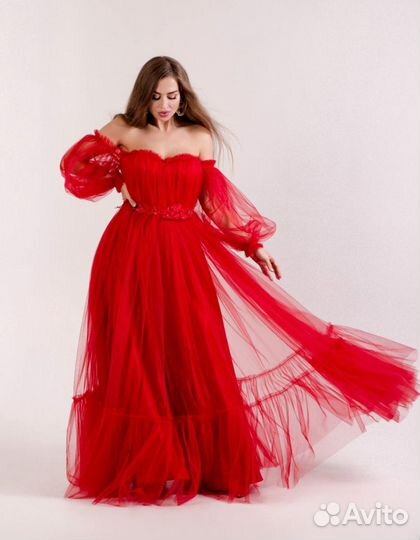 Платье бальное пышное RED