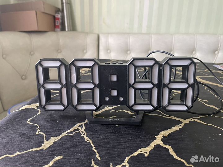 Часы perfeo