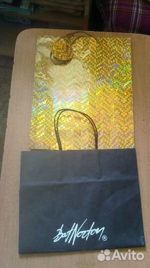 Подарочные и брндовые пакеты,коробоки и баночки