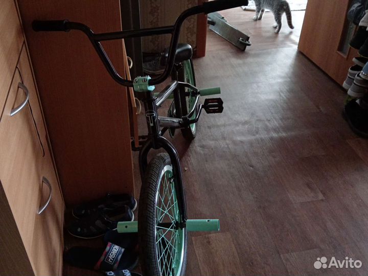 Трюковой велосипед BMX