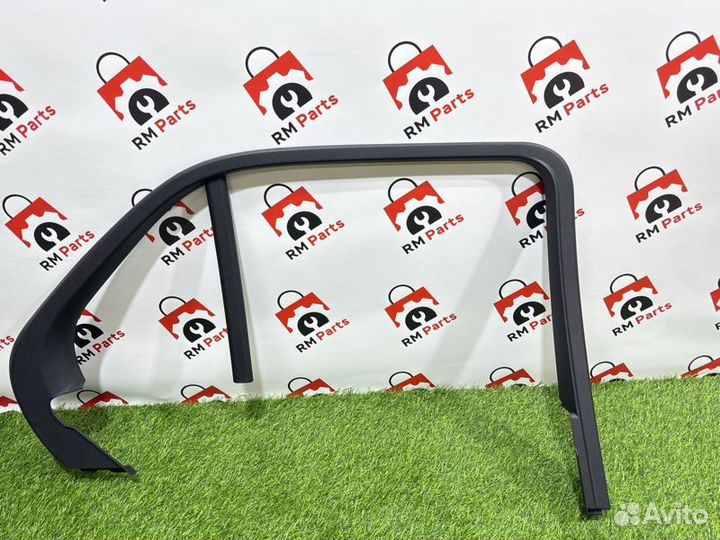 Накладка рамки двери задняя левая Mercedes Gle 167