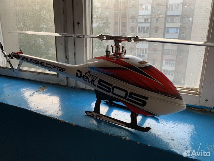 Радиоуправляемый вертолет Alzrc Devil 505