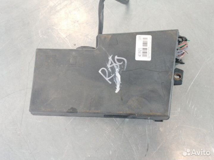 Блок предохранителей Ford C-Max 2003-2010 минивэн