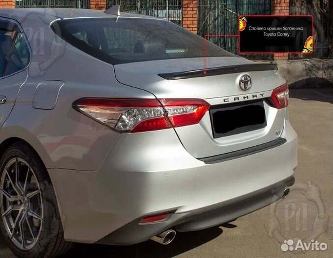 Лип спойлер на крышку багажника Camry XV70