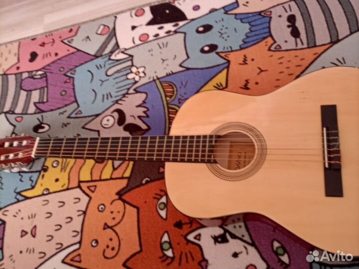 Гитара б\у классическая под ремонт
