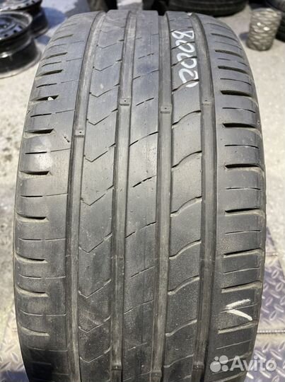 Kumho Ecsta HS51 225/45 R17