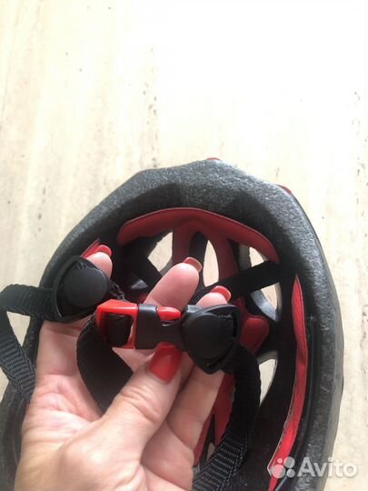 Велошлем, наколенники, налокотники