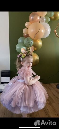 Платье праздничное