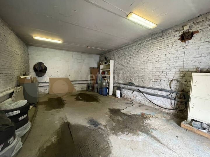Машиноместо, 30 м²