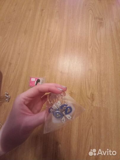 Шпильки, резинки для причёсок