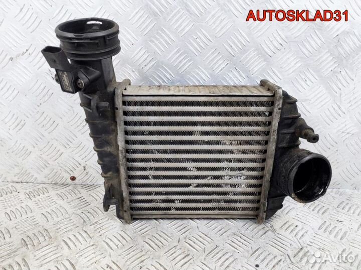 Интеркулер Volkswagen Passat B5+ 3B0145805J Дизель