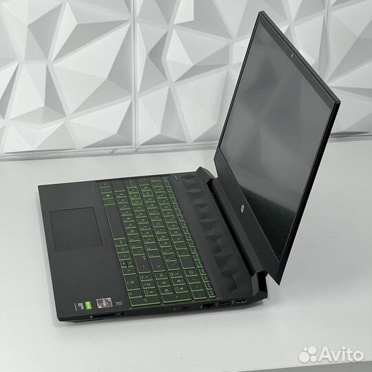 Игровой ноутбук HP Pavilon Gaming