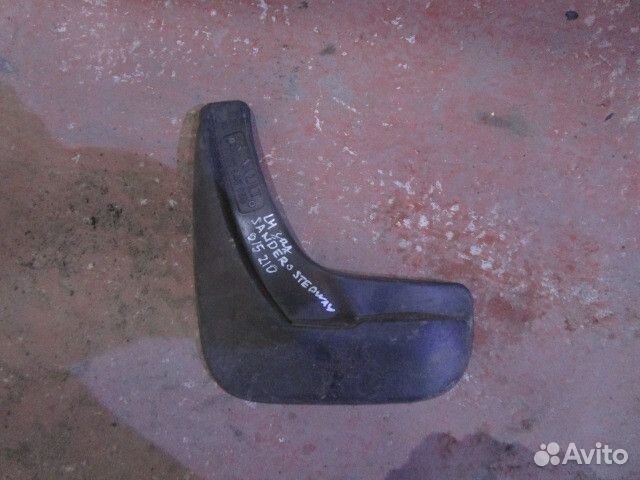 Брызговик задний левый Renault Sandero 2009-2015