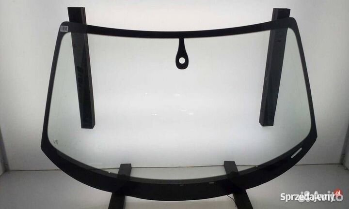 Лобовое стекло audi R8 2015