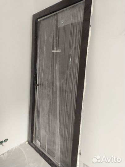Дверь входная металлическая