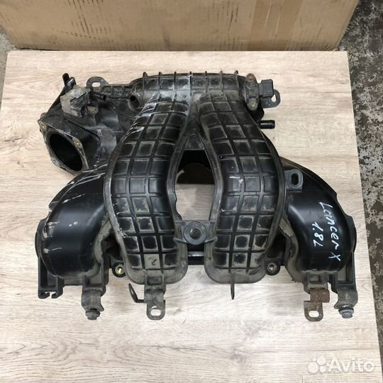 Впускной коллектор Mitsubishi Lancer X