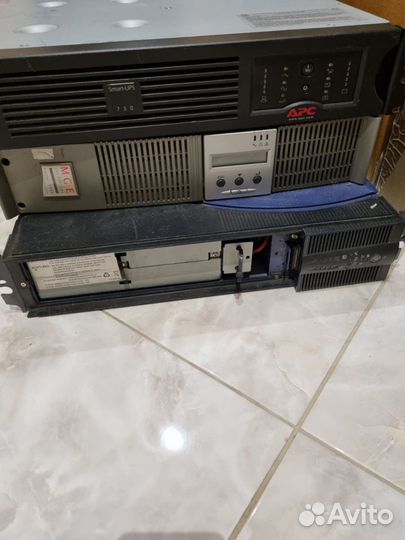 Ибп APC Smart-UPS 750VA