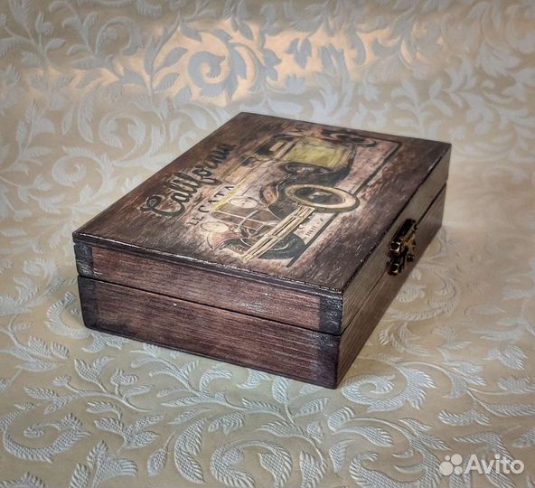 Шкатулка для мелочей