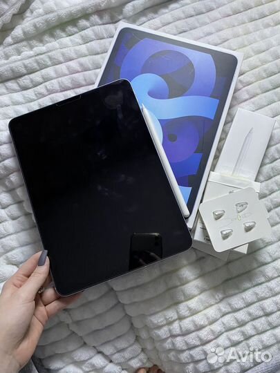 iPad Air 4 го поколения 64 гб (Wifi +sim) + pencil