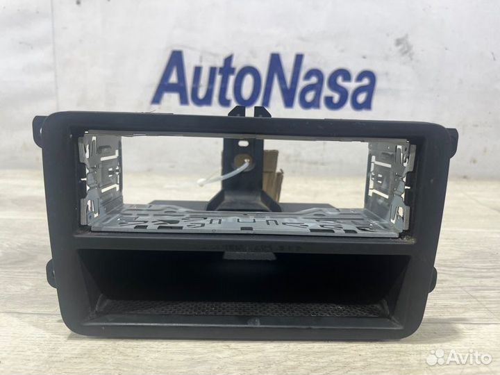 Рамка магнитолы Volkswagen Polo Sed седан CFN 2013