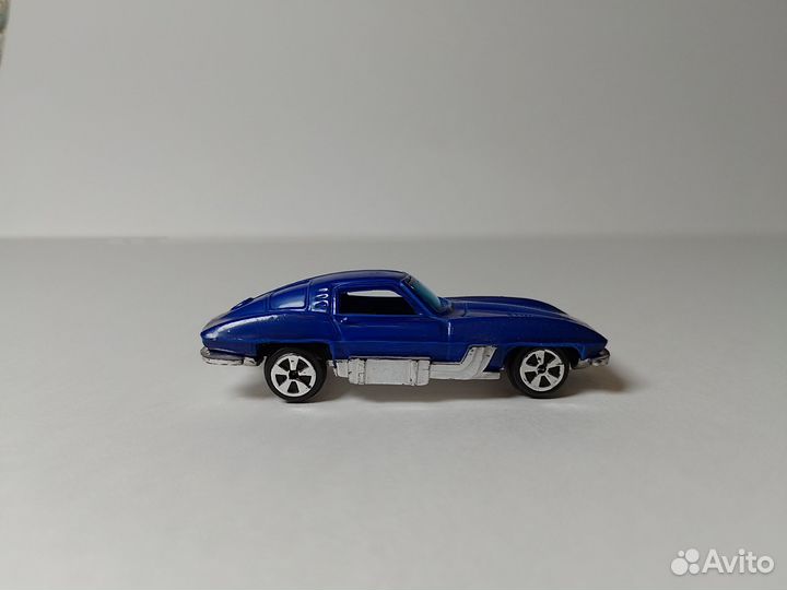 Chevrolet Luxe 1:64