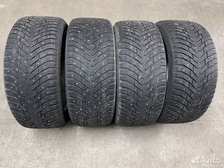 Nokian Tyres Hakkapeliitta 8 SUV 275/50 R20