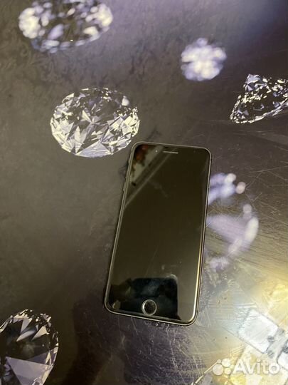 Телефон iPhone 8 plus 128