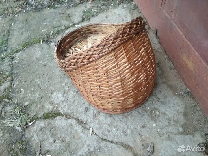 Домик из лозы для кошки или маленькой собаки