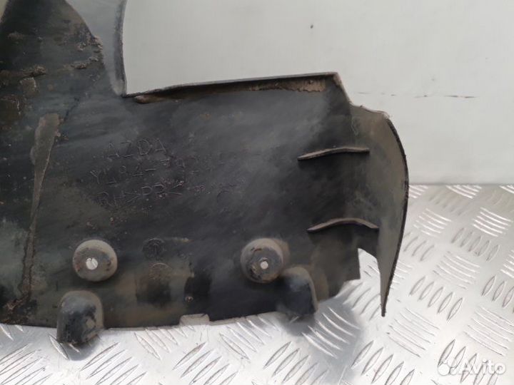 Подкрылок задний правый Mazda Tribute внедорожник