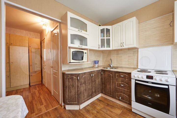 2-к. квартира, 50 м², 1/10 эт.