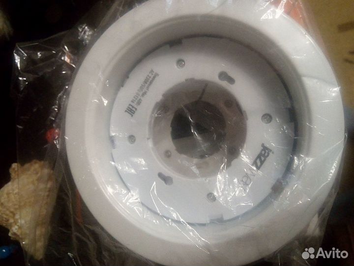 Светильник встраиваемый