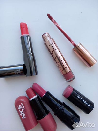 Помады пакетом