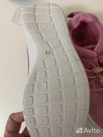 Кросовки женские 37