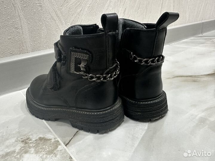 Ботинки для девочки