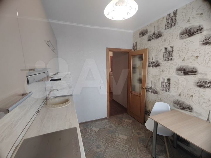 2-к. квартира, 48 м², 9/10 эт.