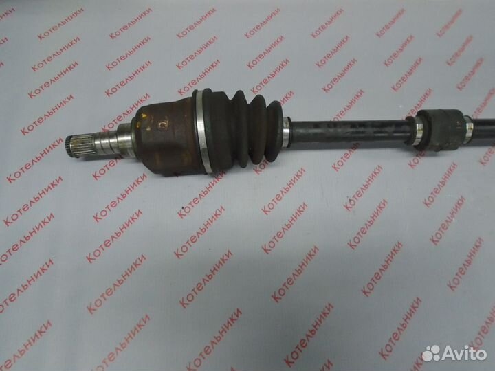 Nissan 39100-AU315 Вал приводной правый